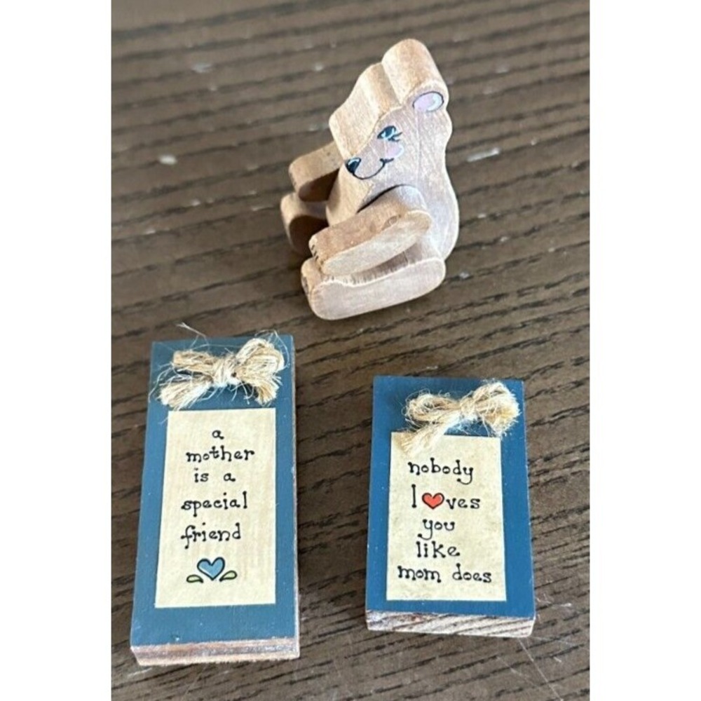 Vintage 1989 Wooden Bear and Mother Loves You Signs Mini‎ Printer Tray Decor